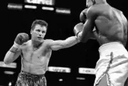 Steve Collins Throws A Punch V Reggie Johnson 1 Old Boxing Photo