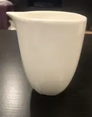 Diane von Furstenberg DVF creamer pitcher Pebblestone White 4"