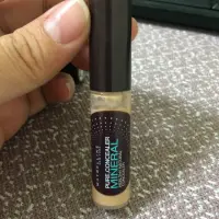 在飛比找蝦皮購物優惠-Maybelline 遮瑕筆