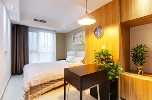 北京十三和小七的家酒店式公寓