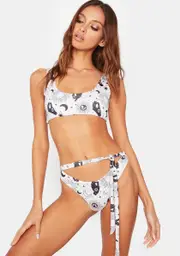 [Towers Swimwear] Magic Bikini Set
