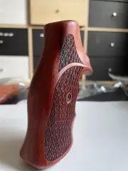 New graphic on Wood Target Grips for S&W, K/L SQUARE BUTT Revolver#03