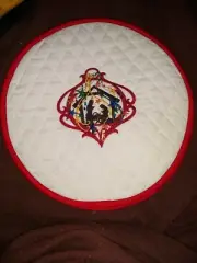 CUSTOM EMBROIDERED INSULATED PLACEMATS/TRIVETS - CHRISTMAS SCENES