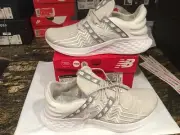 NEW Mens New Balance Fresh Foam Roav Running Shoes, size 10.5