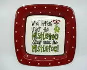 CABELLS TOO MAGNOLIA LANE CHRISTMAS MISTLETOE SQUARE PLATE - 10 3/4" 1111C