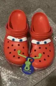 NEW Crocs Lightning McQueen Classic Clog Cars Pixar YES THESE LIGHT UP! size 8