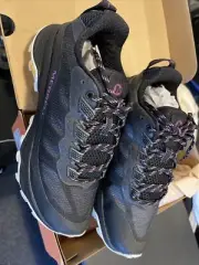 Merrell Women Moab Speed Athletic Size 7 Black NIB