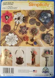 Simplicity Sewing Pattern 0352 Fabric Flowers 12 Styles Uncut