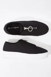 Cruise Zip Sneaker--BET-BB908T19