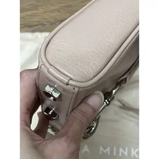 REBECCA MINKOFF MINI MAC煙燻粉銀鏈流蘇包