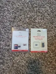 New SanDisk 4 GB Memory Card & Adapter + 2 GB Memory Card & Card Reader Verizon