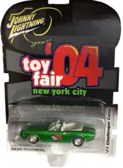 Johnny Lightning Toy Fair 2004 New York City 1971 Challenger Convertible