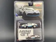 Mini GT Bugatti Divo White MGT00661 1/64 CHASE