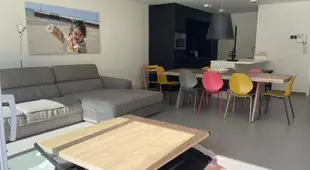 Dolce Vita - zonnig familie appartement met garagebox