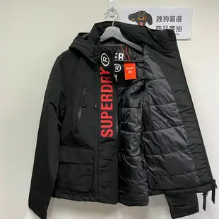 跩狗嚴選 女款 極度乾燥 Superdry Ultimate 情侶款 黑橘 保暖外套 風衣 防水 防風 戶外運動 多口袋 科技材質 中空保暖棉