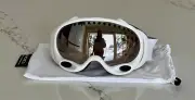Oakley A Frame Snow Goggles White Frame Amber Lens Ski Snowboard Winter Sports