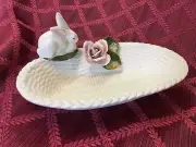 Vtg Capodimonte ITALY Fitz Floyd style Bunny Rabbit Porcelain Rose Basket Dish