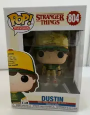 Funko Pop! TV ~ Stranger Things # 804 DUSTIN in Camp Hat + Protector Case ~ NIB