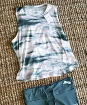Danskin Two Piece Sets Top & Pants Women M Sage Polyester Sleeveless Oh So Soft