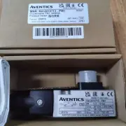 1pcs AVENTICS Pressure switch R412010713 with socket