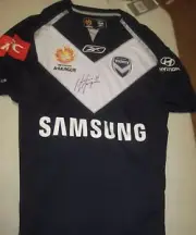 Melbourne Victory- Archie Thompson signed Melbourne Victory Jersey + COA