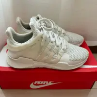 在飛比找蝦皮購物優惠-【二手球鞋】Adidas EQT 白色 23.5號 女用鞋