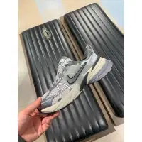 在飛比找蝦皮購物優惠-<Taiwan小鮮肉> NIKE V2K Run 灰 銀 慢