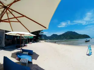 海灘俱樂部度假村The Beacha Club