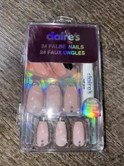 Claire’s Pink Milky White Rhinestone Coffin Nail Manicure Set