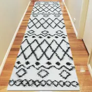 Serenate Star Tribal Shaggy Cream Runner Rug