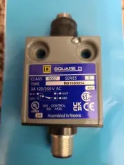 Square D 9007MS10S0054 Plunger Limit Switch 3 Amp 125/250 VAC