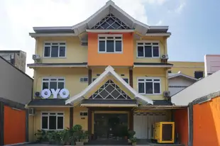 OYO902本德安穀酒店OYO 902 Hotel Pondok Anggun