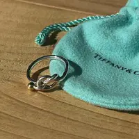 在飛比找PopChill優惠-[二手] Tiffany & Co.金球戒指