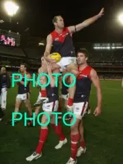 LARGE 8x6 INCH ACTION PHOTO OF MELBOURNE DEMONS FC GREAT DAVID NEITZ 1