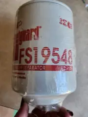 Fleetguard FS19548 Fuel/Water Separator Filter Spin-On International 4000 Series