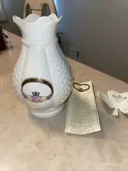 VTG. Donegal China Parian Claddagh Ring Vase