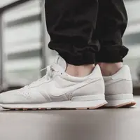 在飛比找蝦皮購物優惠-NIKE INTERNATIONALIST PREMIUM 