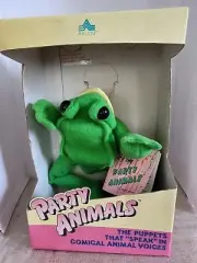 NWT Frog hand puppet Bonnie Erickson 1985 full body plush Party Animals