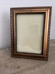 Cottage Garden Antique Gold Bronze Resin Picture Frame 9x7 Subtly Ornate Fit 5x7
