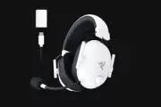 Razer BlackShark V2 HyperSpeed-Wireless Ultra-Lightweight Esports Headset-White