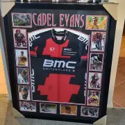CADEL EVANS HAND SIGNED AND FRAMED BMC TEAM JERSEY