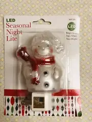 OMNI LED Seasonal Night Light*Snowman* Light sensor auto on/off￼*Cool to touch￼
