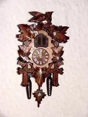 DOLD Q36, 5 Leaves, 1 Bird, Quartz 14" German Cuckoo Clock