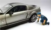 Tow Truck Driver Operator Scott Figure For 1:18 Scale Diecast Car Models by