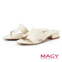 在飛比找momo購物網優惠-【MAGY】寬版H造型真皮粗低跟拖鞋(米色)