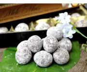 Mele Macs Toffee Coated Macadamia Nuts 2 LB Covered in Milk Chocolate