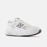 在飛比找博客來優惠-New Balance 580系列 男女復古鞋-白-MT58