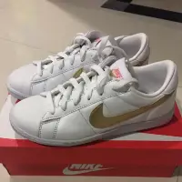 在飛比找蝦皮購物優惠-NIKE tennis classic 9.5成新 (附鞋盒