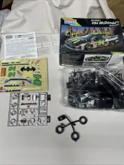 MONOGRAM 1:24 BILL ELLIOTT MCDONALDS THUNDERBAT NASCAR MODEL KIT