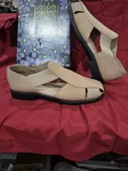 New In Box Mootsie Tootsies Size 10 Mojen Jute Nubuck Sandals Tan Stretch Comfor